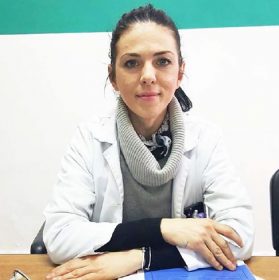 Dr. Adela Perrolla/ Mjeke hematologe në Shërbimin e Hematologjisë, QSUT