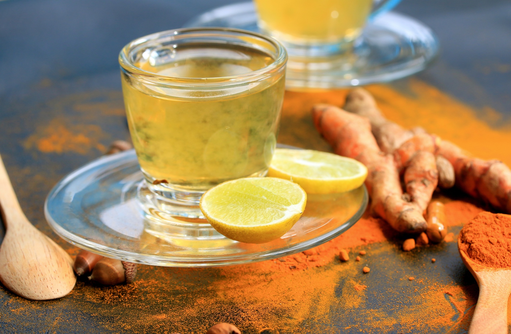 turmeric with lemon tea