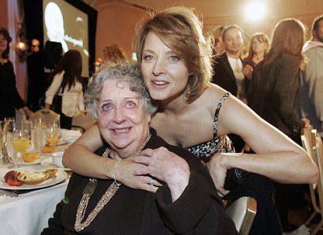 Jodie Foster,  Evelyn Foster