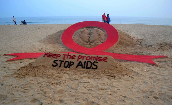 INDIA-HEALTH-AIDS-SCULPTURE