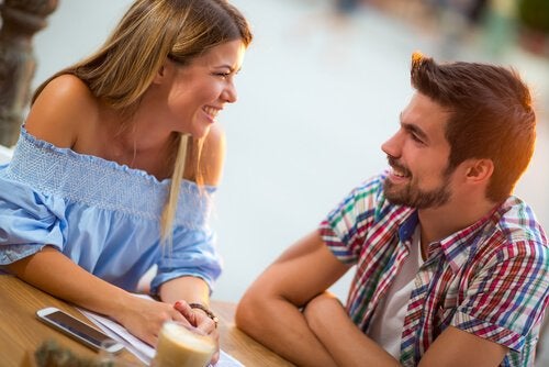 boy-andgirl-having-coffee