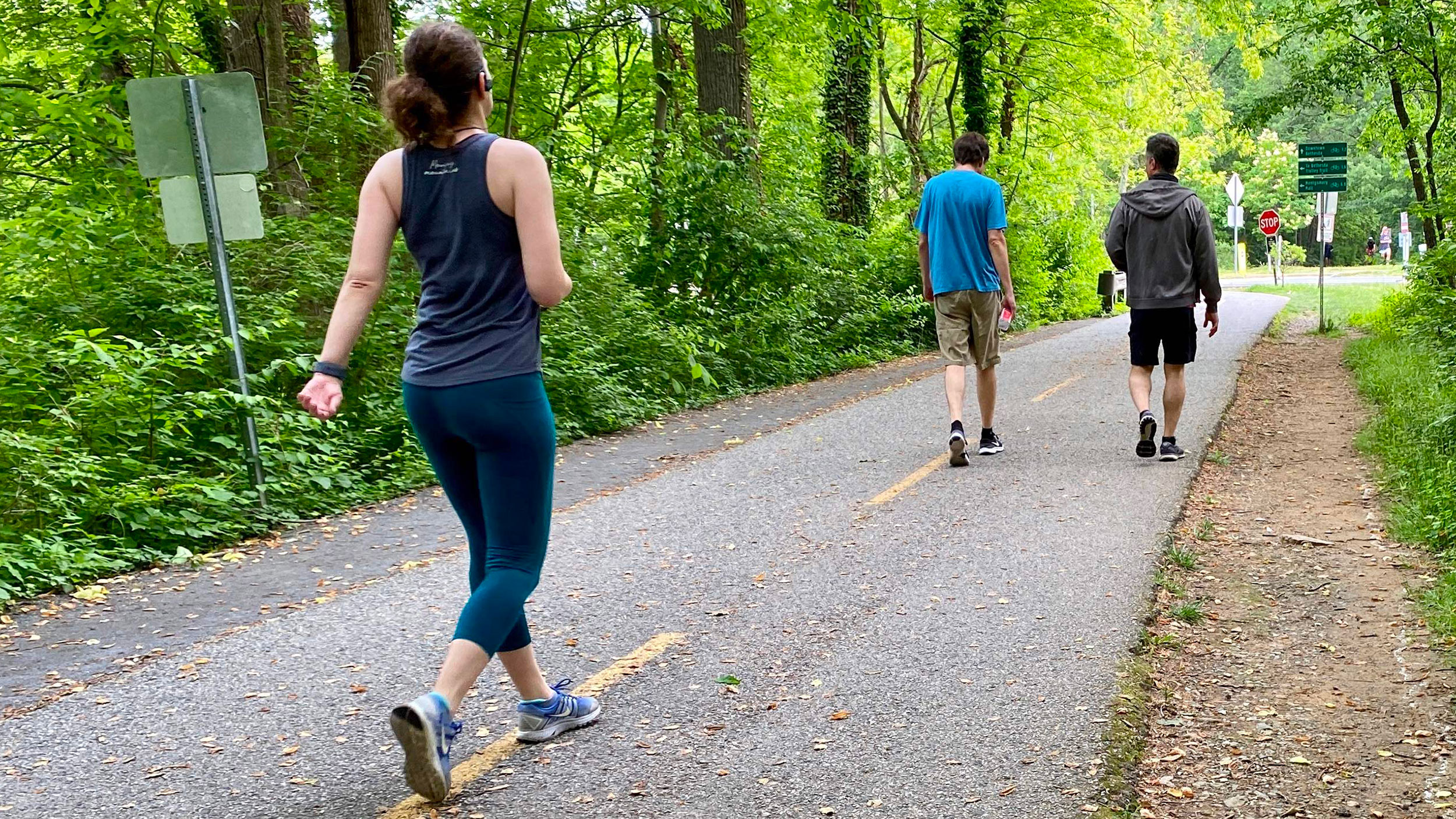 Joggers and walkers practice social distancing May 27, 2020 on Capital Crescent trail which connects Bethesda, Maryland to Washington DC. - (Photo by Daniel SLIM / AFP) (Photo by DANIEL SLIM/AFP via Getty Images)