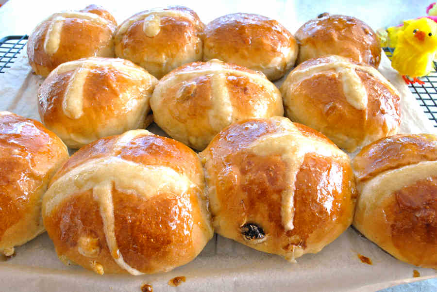 hot-cross-buns-3