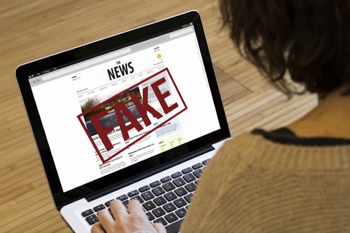 605cb565128b63b9b61398d2_how-to-tackle-fake-news-with-our-kids-screenagers-blog