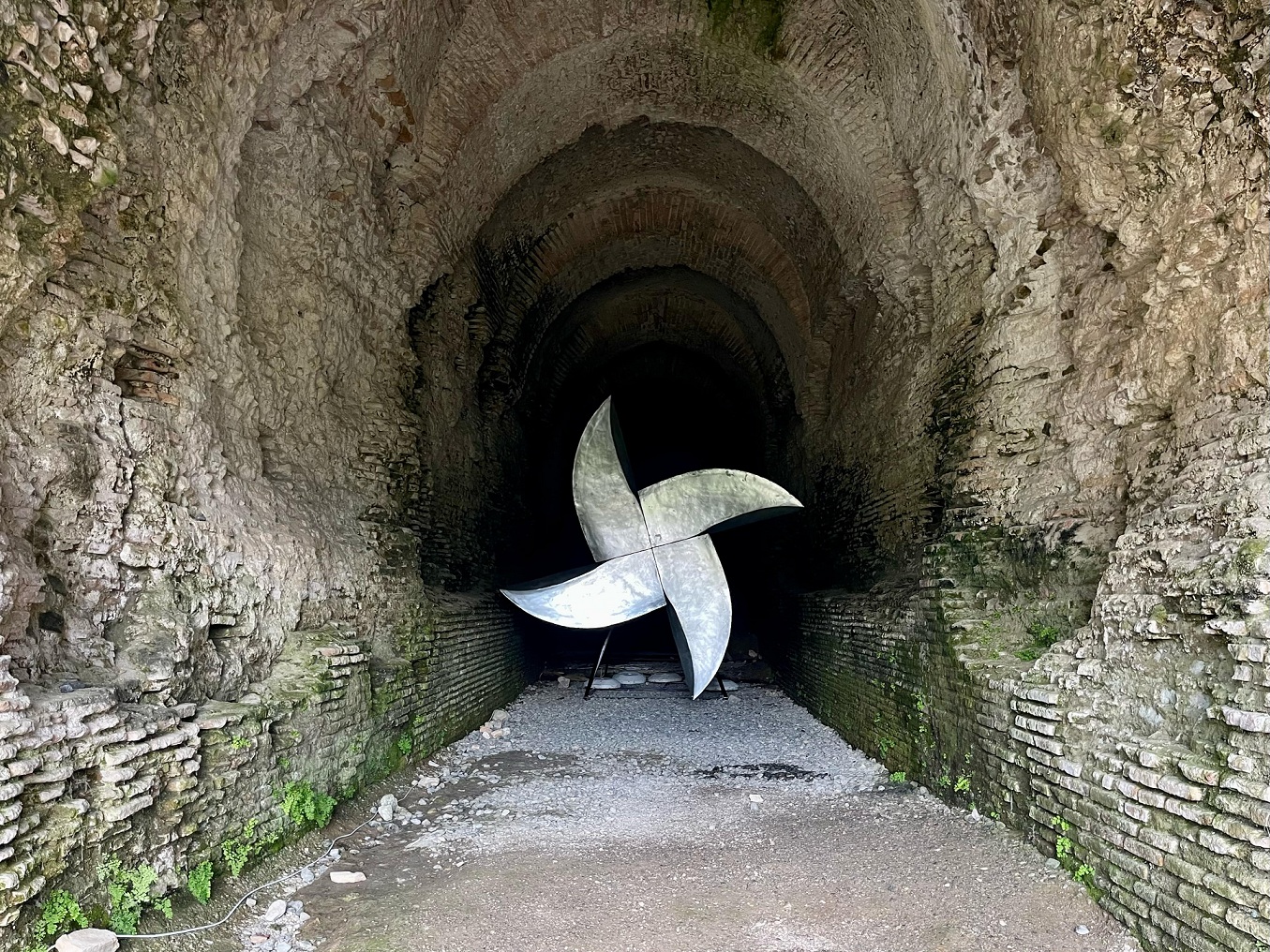 2af0aee4-e571-46f0-9e4f-a3385104f016