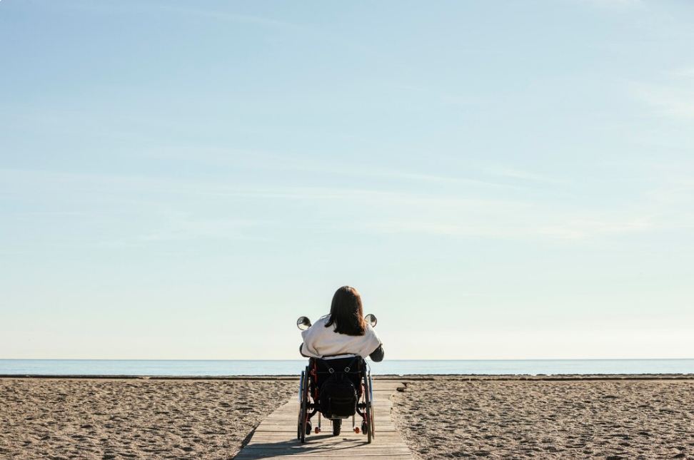 person-me-paaftesi-fizike