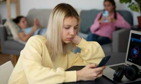 rrjete-sociale-ankth