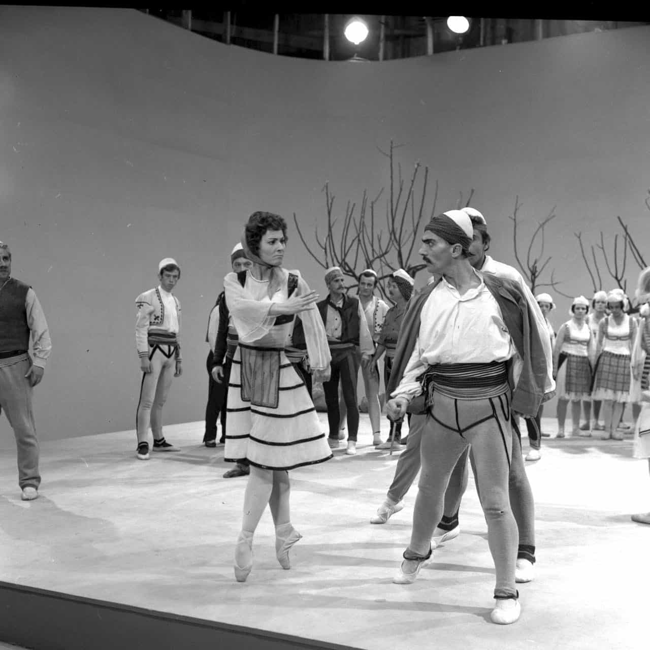 613c3ebd-c06d-4c45-a180-5cc45ebb463b