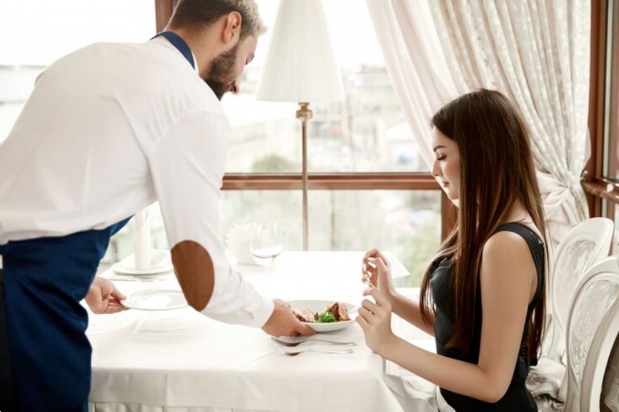 njerez-pastrojne-ne-restrorant